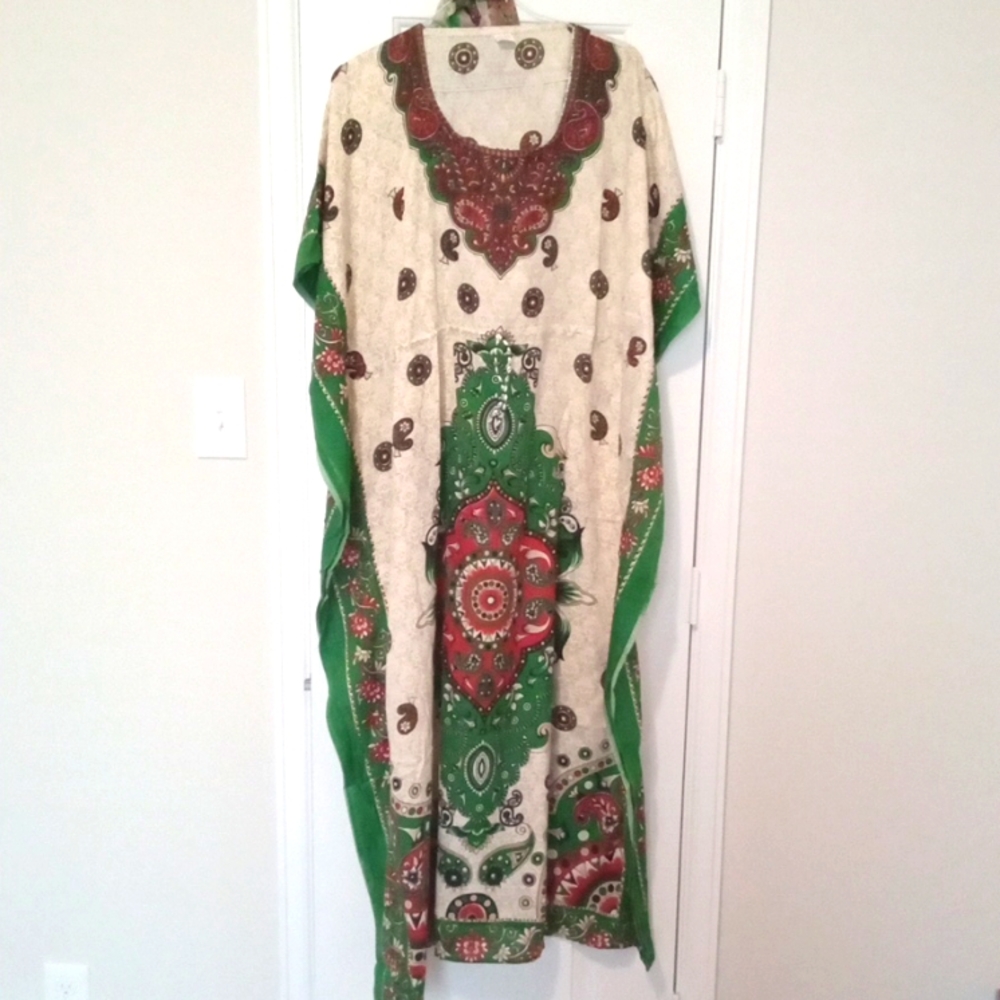 Woman free size dress with scarf